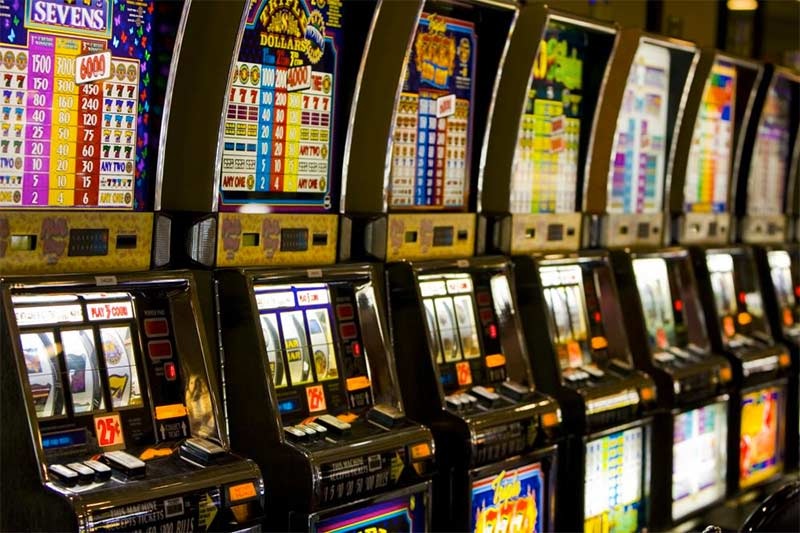 7 Benefits of Playing Slots Online