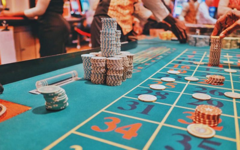 Exploring responsible gambling features at online casinos